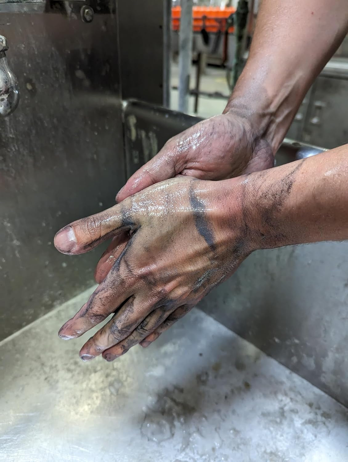 Permatex  Pumice Hand Cleaner with Pump, 1.8 Litre