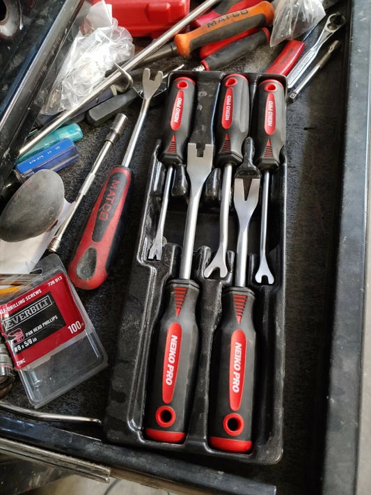 20596B Auto Trim Panel Upholstery Removal Tool Set, 5 Piece Ergonomic Soft Grip Handles